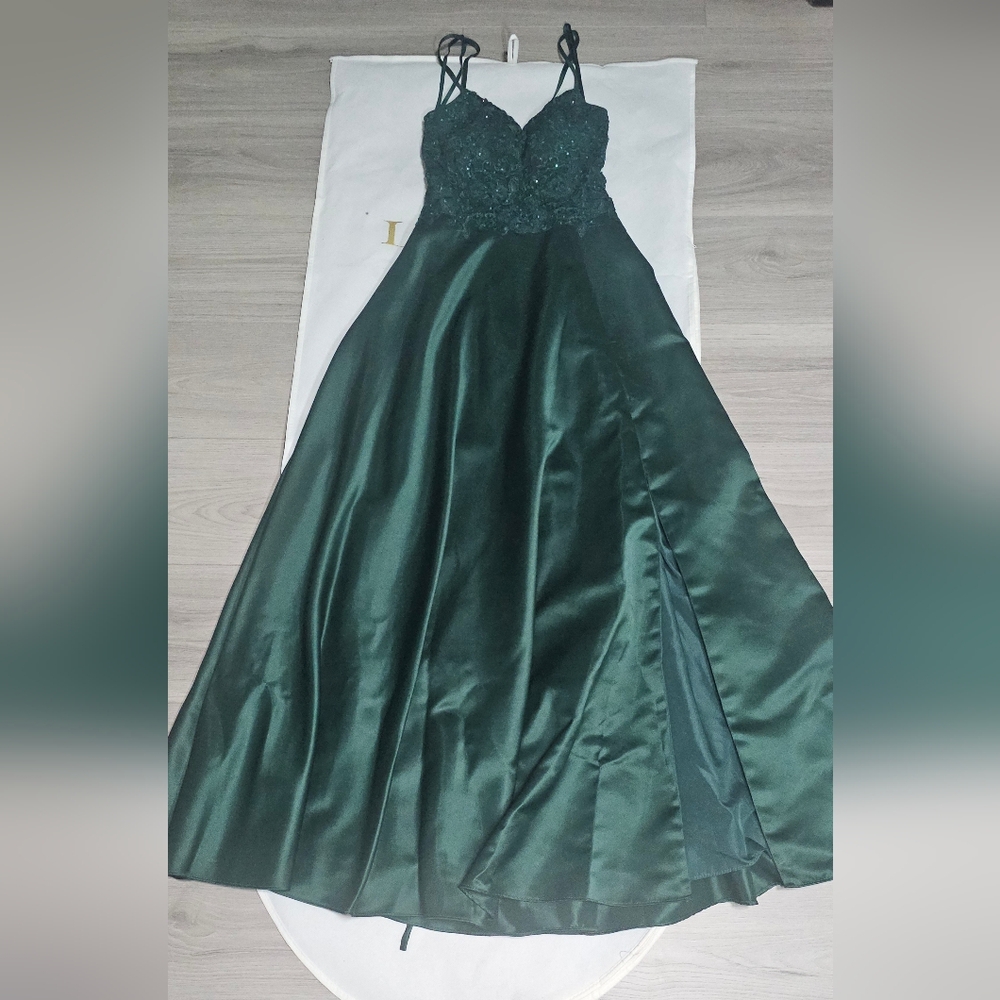 Laura Sequin Detail V-Neck Gown